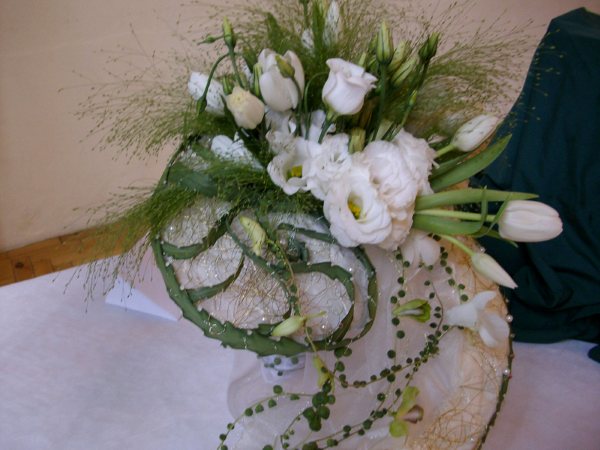 wedding & bridal flowers of Bournemouth, Dorset :: On The Wild Side Floral Designs